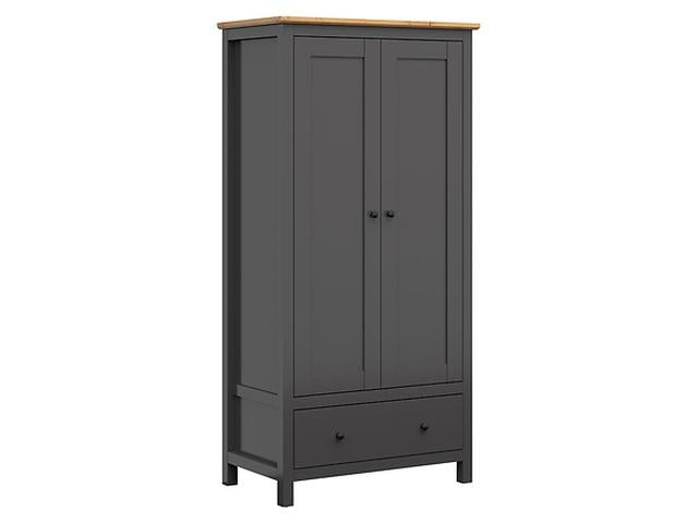 Hesen — Wardrobe
