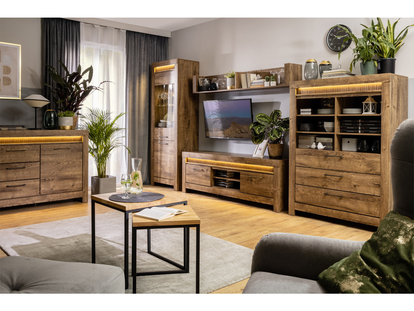 Torin — Chest of drawers