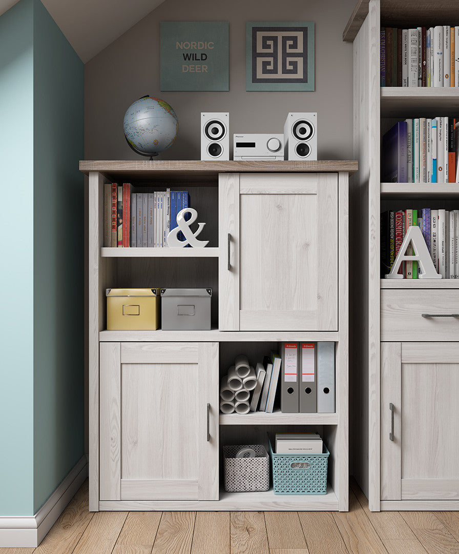 Luca Juzi — Bookcase