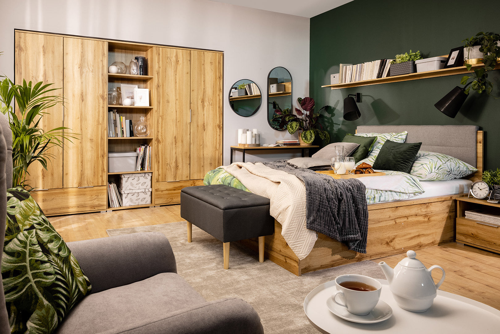 Zele — Bookcase