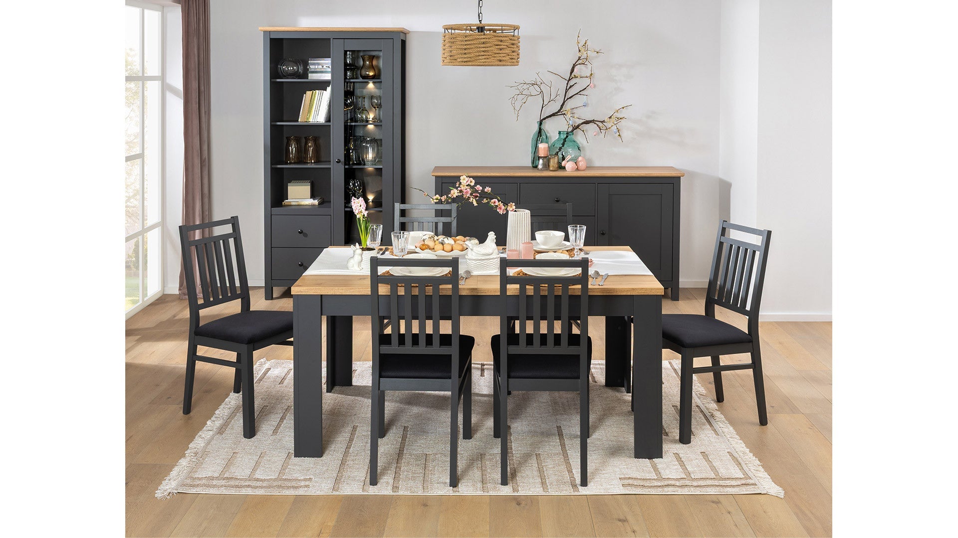 Hesen — Dining table