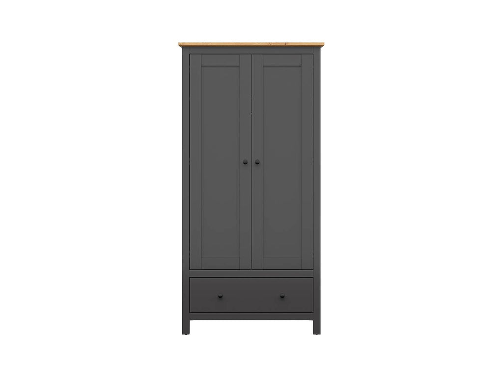 Hesen — Wardrobe
