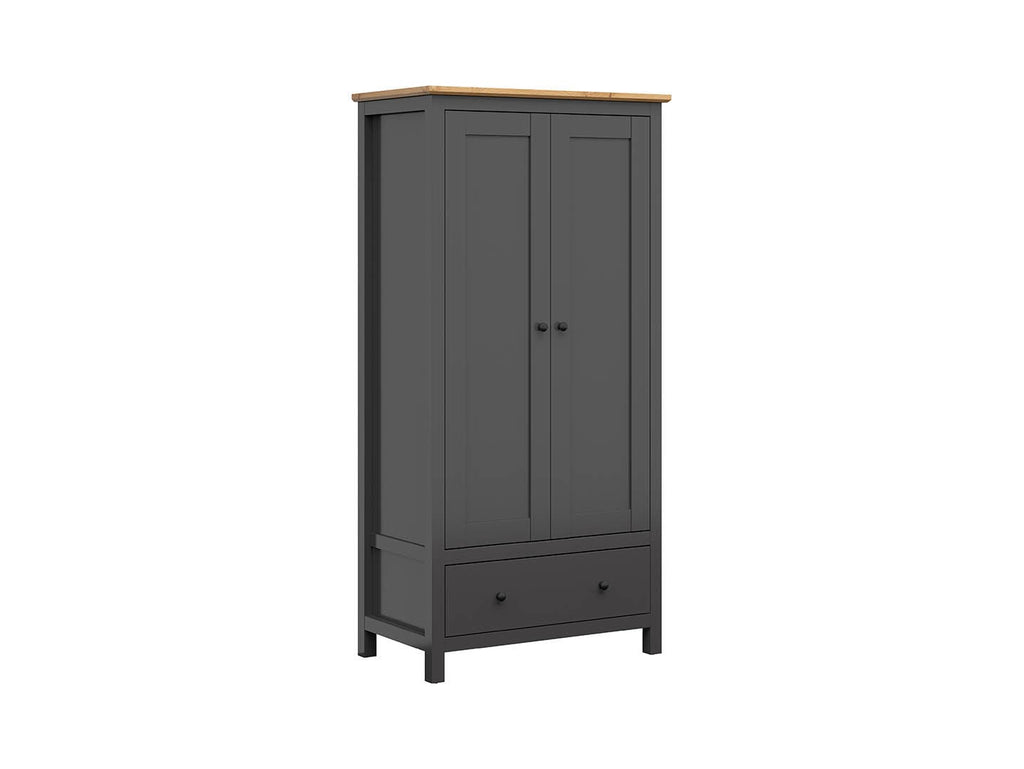 Hesen — Wardrobe