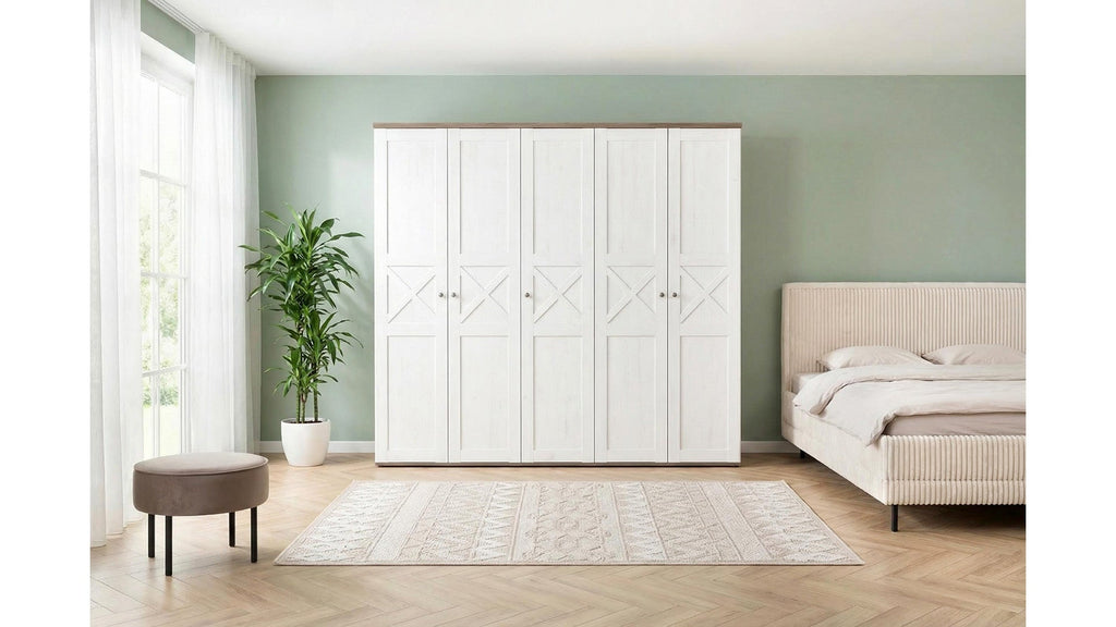 Stockholm — Wardrobe