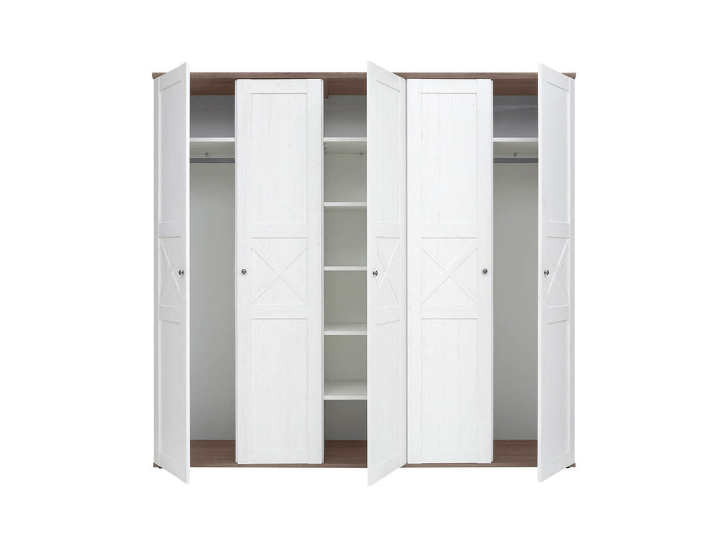 Stockholm — Wardrobe
