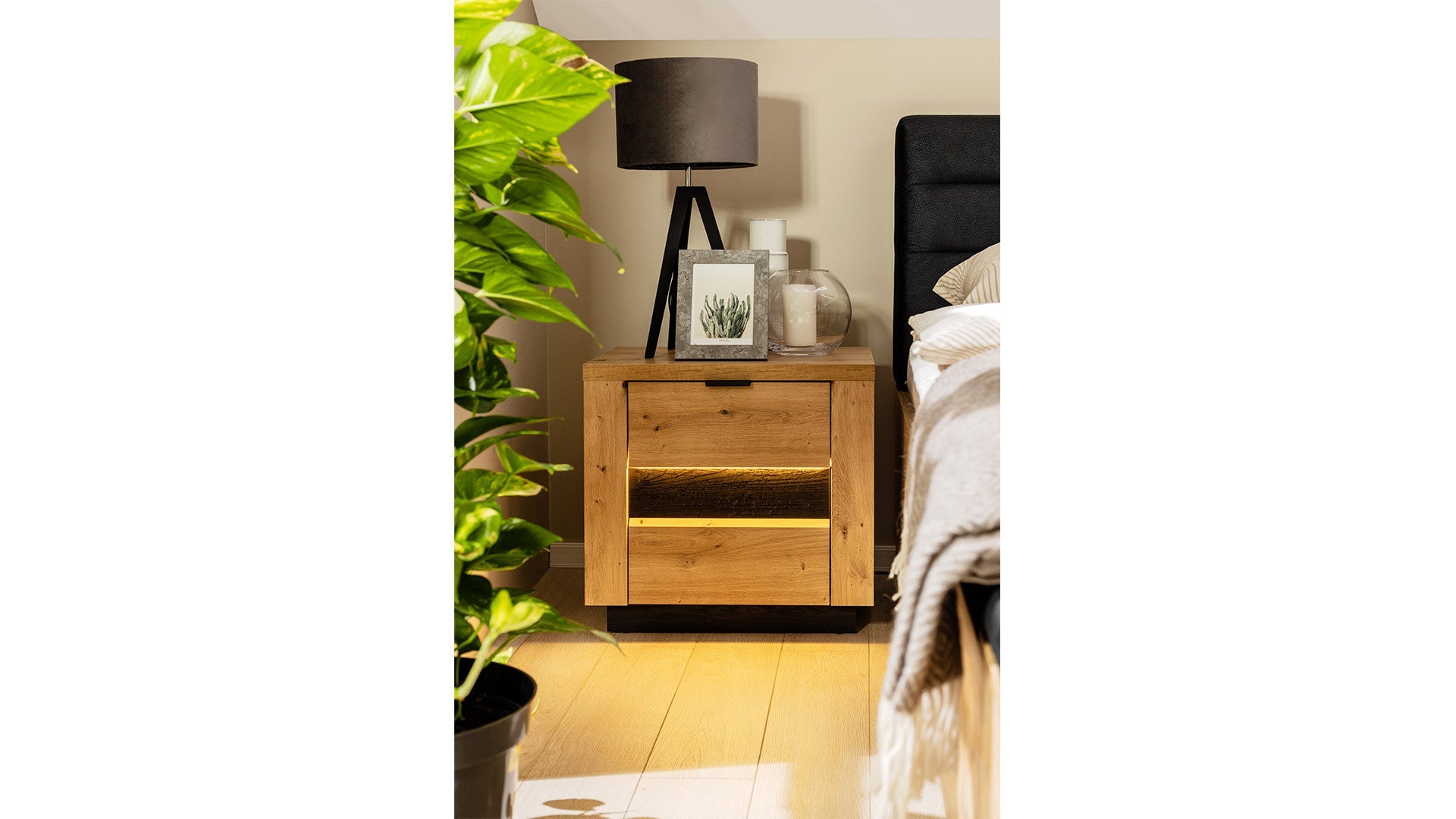 Ostia — Cabinet nocna